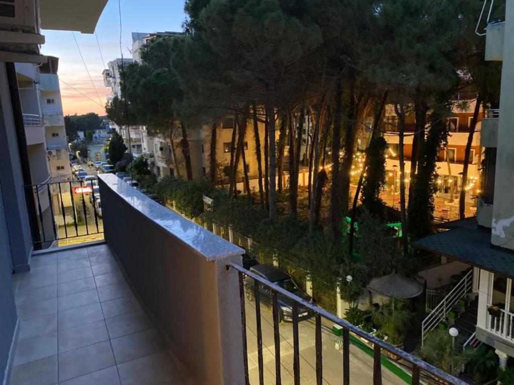 Lunasol Seaside Apartments Durrës Exteriör bild
