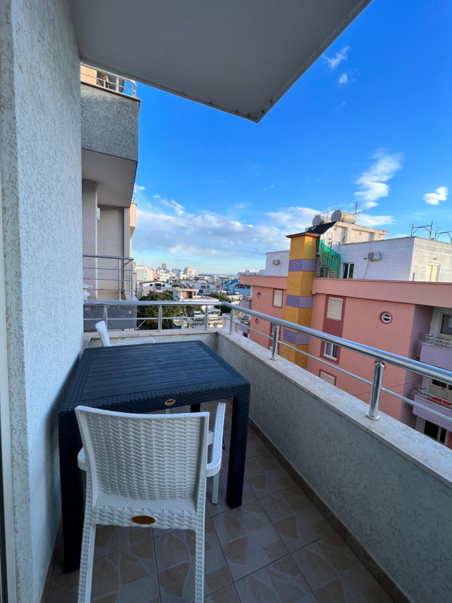 Lunasol Seaside Apartments Durrës Exteriör bild