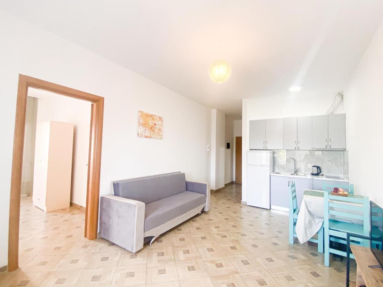 Lunasol Seaside Apartments Durrës Exteriör bild