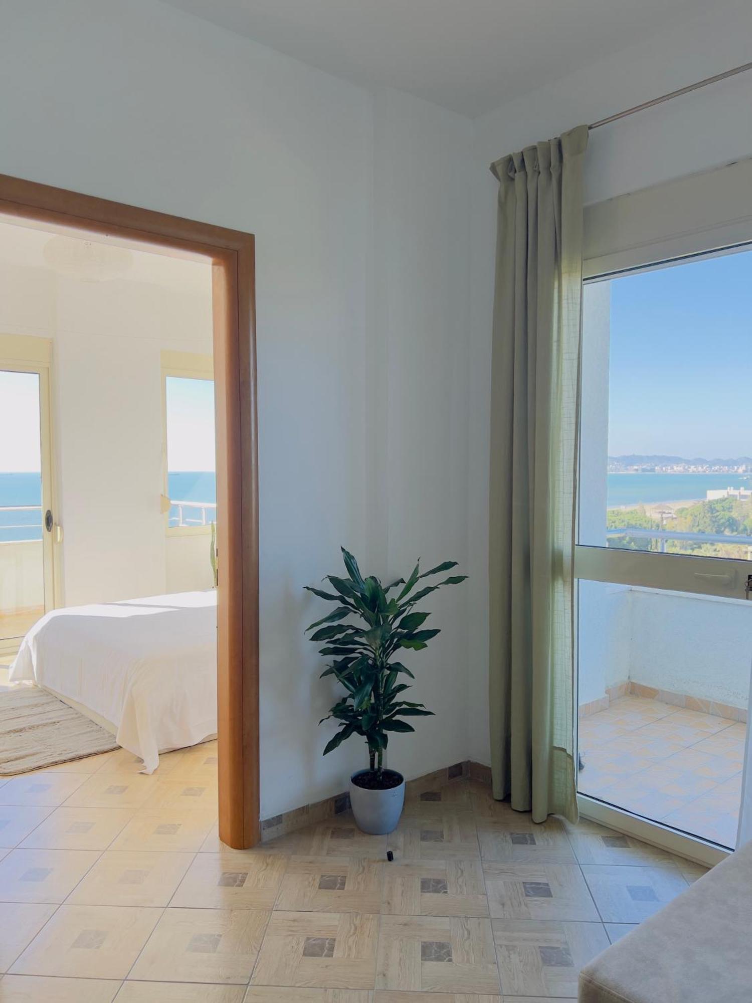 Lunasol Seaside Apartments Durrës Exteriör bild